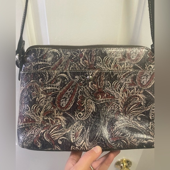 Patricia Nash Black Avellino Leather Crossbody - Picture 3 of 6